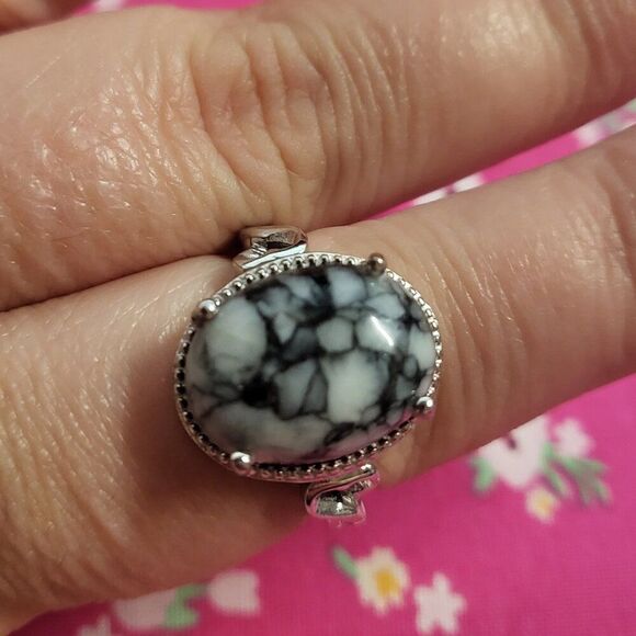 Austrian Pinolith Solitaire Ring - Picture 1 of 10